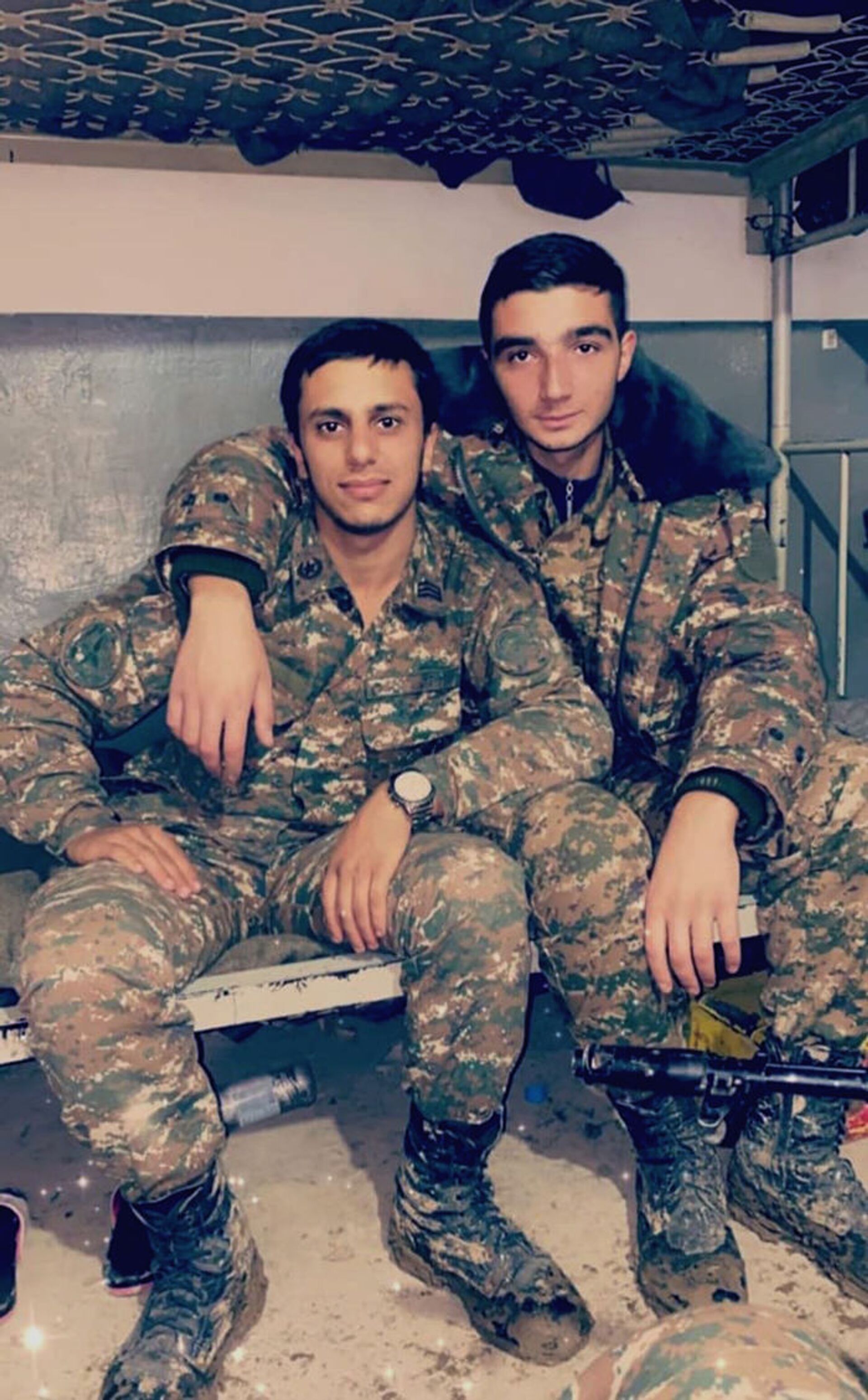 Разве брат может предать? Раненные в Карабахе ребята теперь воюют с призраками войны - Sputnik Армения, 1920, 23.05.2021