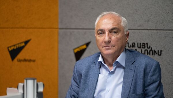 Лидер Демократической партии РА Арам Саркисян в гостях радио Sputnik Армения - Sputnik Армения