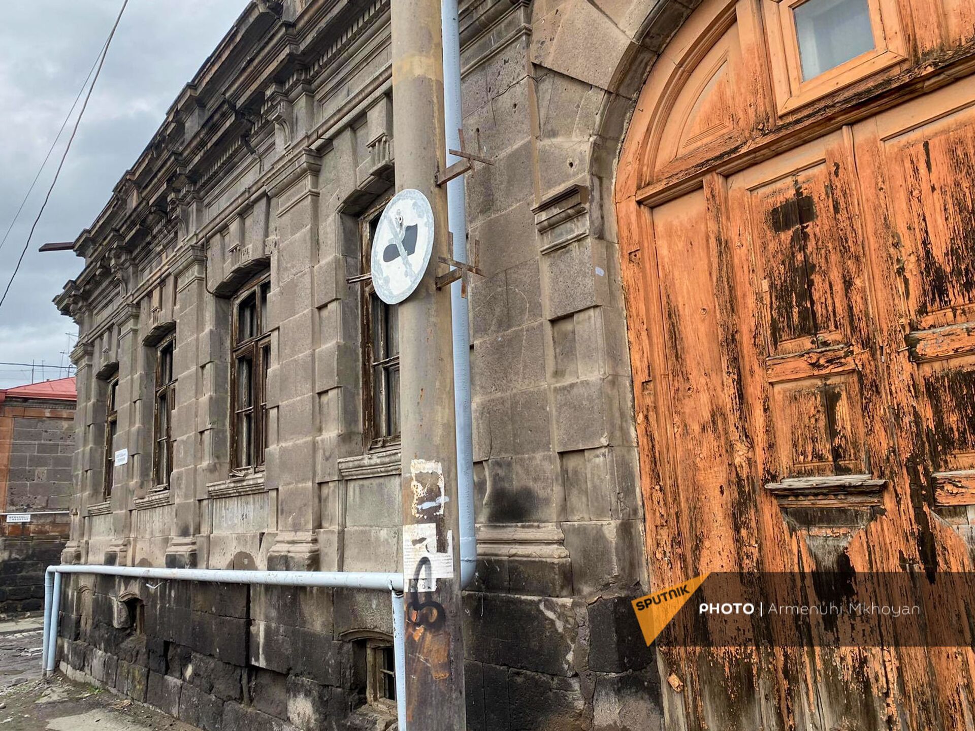 «Գեղցոնց ժամ». ինչո՞ւ են Գյումրիում առանձին եկեղեցի կառուցել գյուղից եկածների համար «Գեղցոնց ժամ». ինչո՞ւ են Գյումրիում առանձին եկեղեցի կառուցել գյուղից եկածների համար - Sputnik Արմենիա, 1920, 31.05.2021