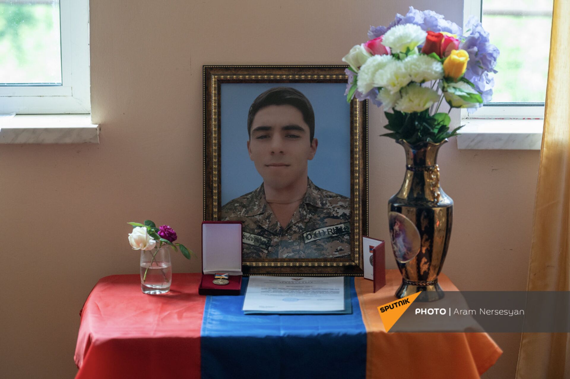 Стал вечным солдатом: в память о павшем в Карабахе Артеме осталась только медаль - Sputnik Армения, 1920, 06.06.2021