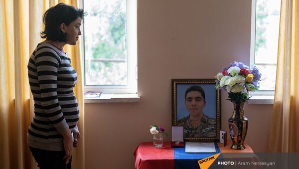 Уголок памяти погибшего военнослужащего Артема Захаряна - Sputnik Արմենիա