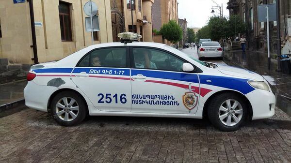 Усиленные меры безопасности перед приездом и.о. премьер-министра на предвыборную агиткампанию по населенным пунктам Ширакской области (9 июня 2021). Гюмри - Sputnik Армения