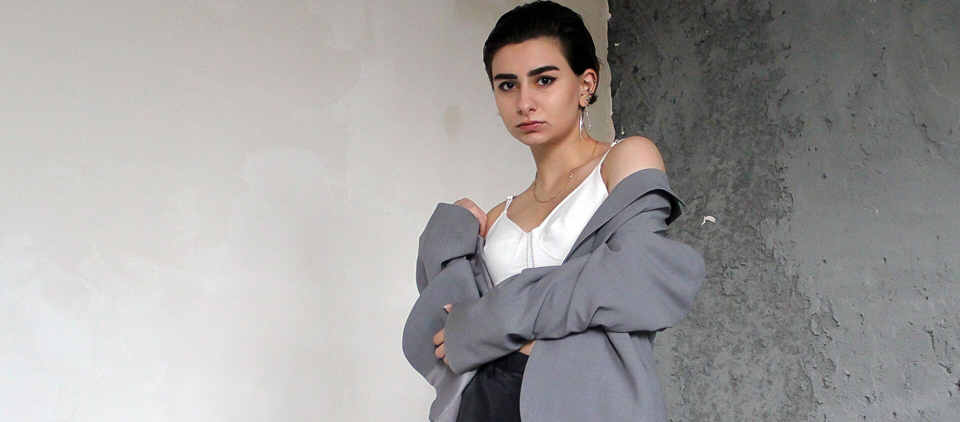 Победительница премии Fashion Award 2021 Анаит Галатеа в своей студии - Sputnik Армения, 1920, 13.06.2021