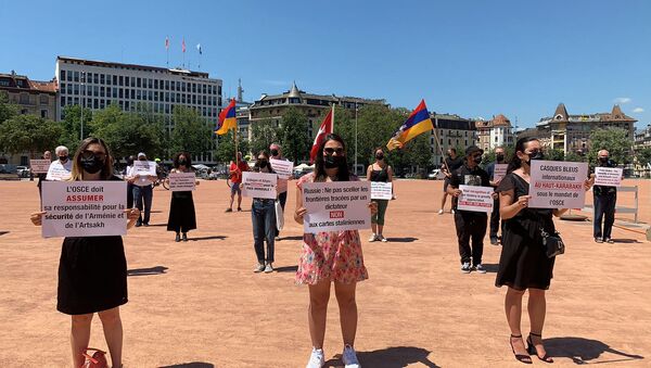 Демонстрация в столице Швейцарии в поддержку Армении и Карабаха (16 июня 2021). Женева - Sputnik Армения