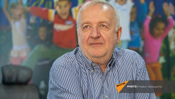 И.о. представителя ЮНИСЕФ в Армении Юрий Оксамитный во время эксклюзивного интервью агентству Sputnik Армения - Sputnik Արմենիա