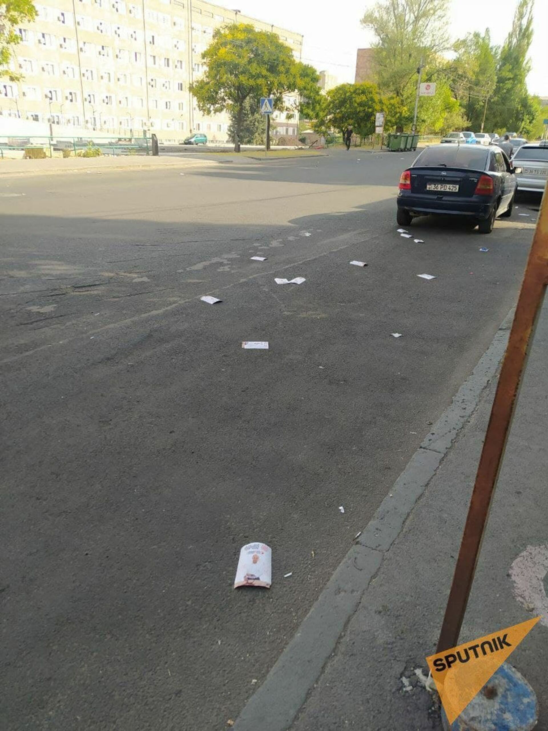 ЦИК вынес предупреждение партии Пашиняна за прямой эфир в день тишины ЦИК вынес предупреждение партии Пашиняна за прямой эфир в день тишины - Sputnik Армения, 1920, 20.06.2021