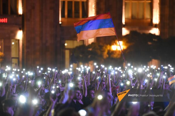 «Քաղաքացիական պայմանագիր» կուսակցության հանրահավաքը Երևանում. 21.06.21 «Քաղաքացիական պայմանագիր» կուսակցության հանրահավաքը Երևանում. 21.06.21 - Sputnik Արմենիա