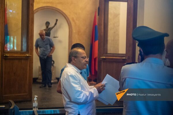 Արմեն Չարչյանը` դատարանում Արմեն Չարչյանը` դատարանում - Sputnik Արմենիա