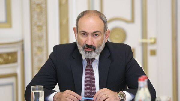 И.о. премьер-министра Никол Пашинян на совещании по вопросам текущего состояния государственного бюджета (30 июня 2021). Еревaн - Sputnik Армения