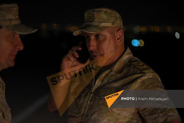 Արցախում ռուսական խաղաղապահ զորակազմի հրամանատար Ռուստամ Մուրադովը «Էրեբունի» օդանավակայանում - Sputnik Արմենիա