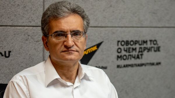 Специалист по конституционному праву Вардан Погосян в гостях радио Sputnik - Sputnik Армения