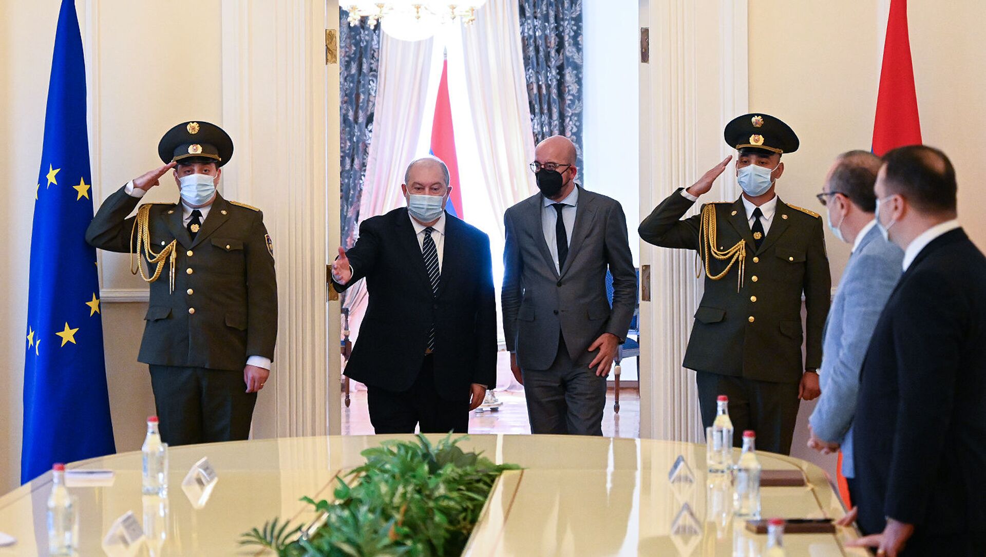 Президент Армен Саркисян принял председателя ЕС Шарля Мишеля (17 июля 2021). Еревaн - Sputnik Армения, 1920, 17.07.2021