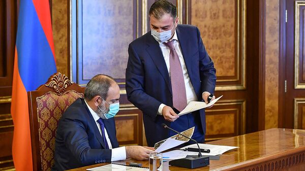 Совещание во главе с и.о. премьер-министра Николом Пашиняном по вопросам реализации инвестиционных программ (21 июля 2021). Еревaн - Sputnik Արմենիա