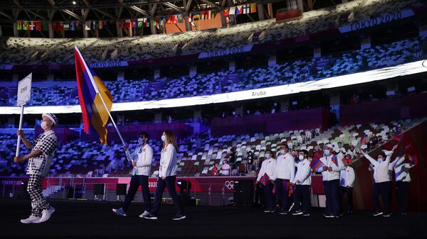 Армянские спортсмены на открытии Олимпийских игр в Токио - Sputnik Армения
