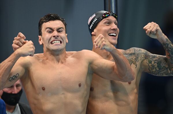 ԱՄՆ–ի լողի հավաքականի անդամները ուրախանում են Տոկիոյի օլիմպիական խաղերում հաղթելու համար - Sputnik Արմենիա