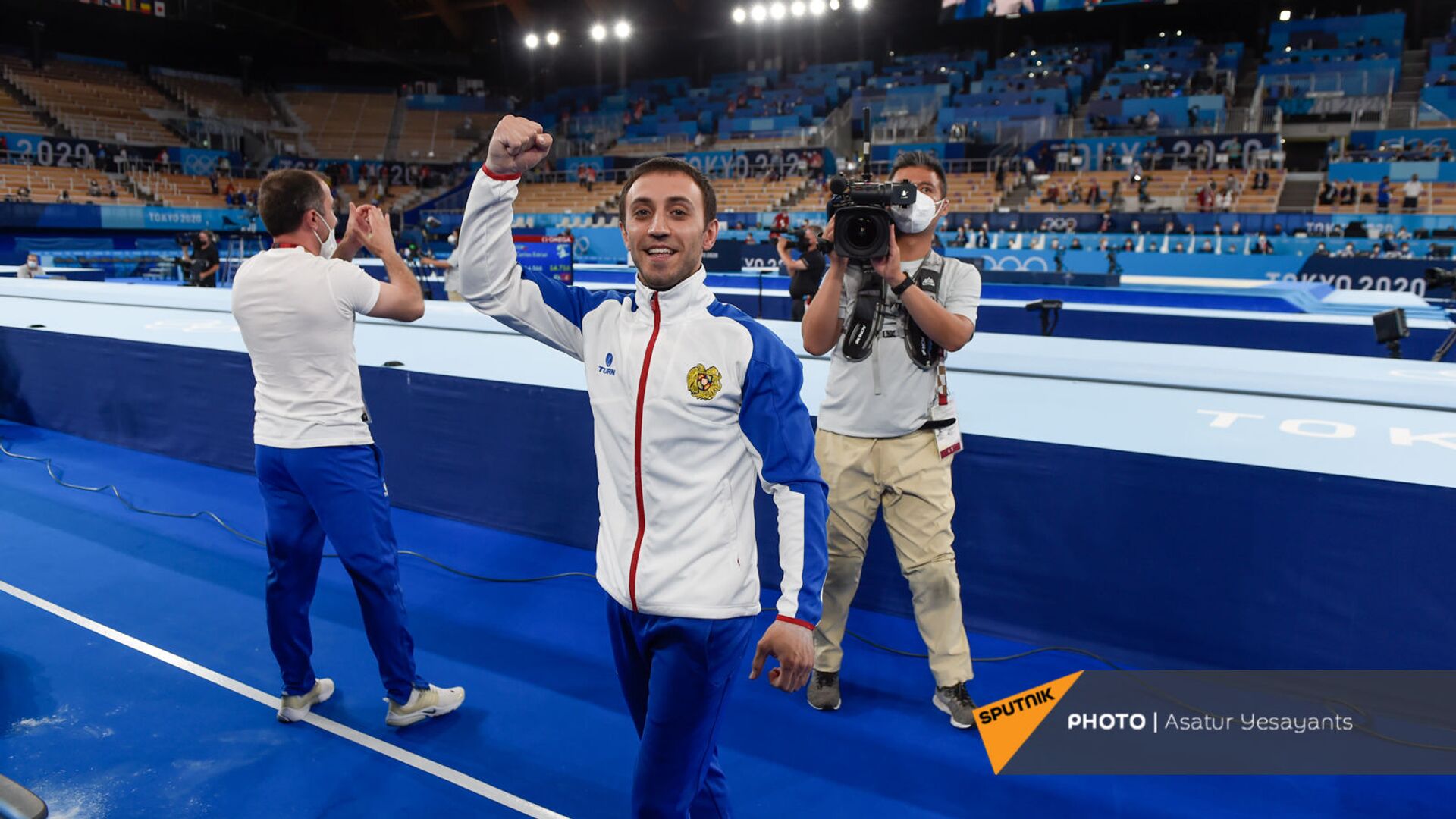 Гимнаст Артур Давтян празднует победу на XXXII летних Олимпийских играх (2 августа 2021). Токио - Sputnik Армения, 1920, 18.03.2022