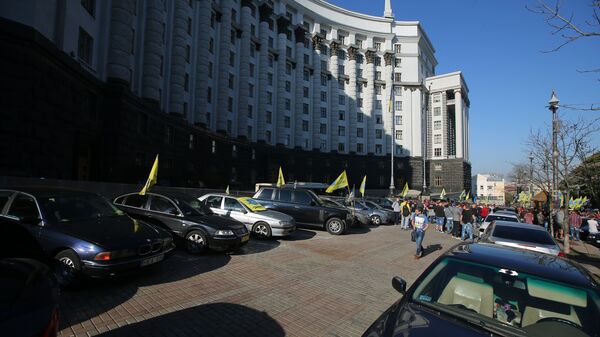 Акция владельцев автомобилей с европейскими номерами в Киеве - Sputnik Армения
