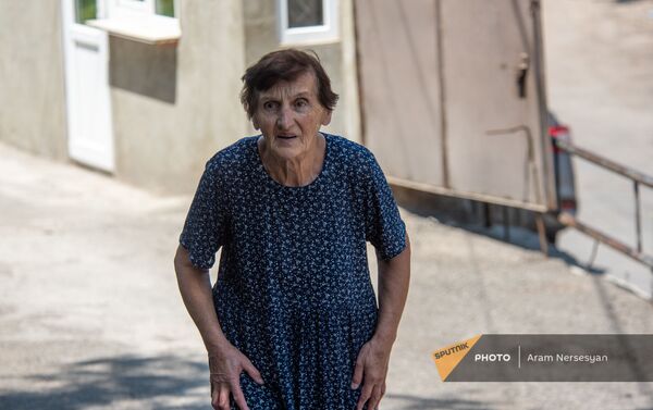 Бабушка Сируш, по паспорту Вардануш Ованнисян - Sputnik Армения