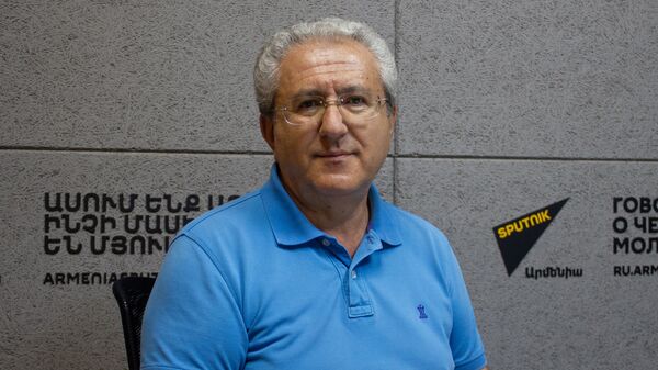 Политолог Гарик Керян в гостях радио Sputnik - Sputnik Армения
