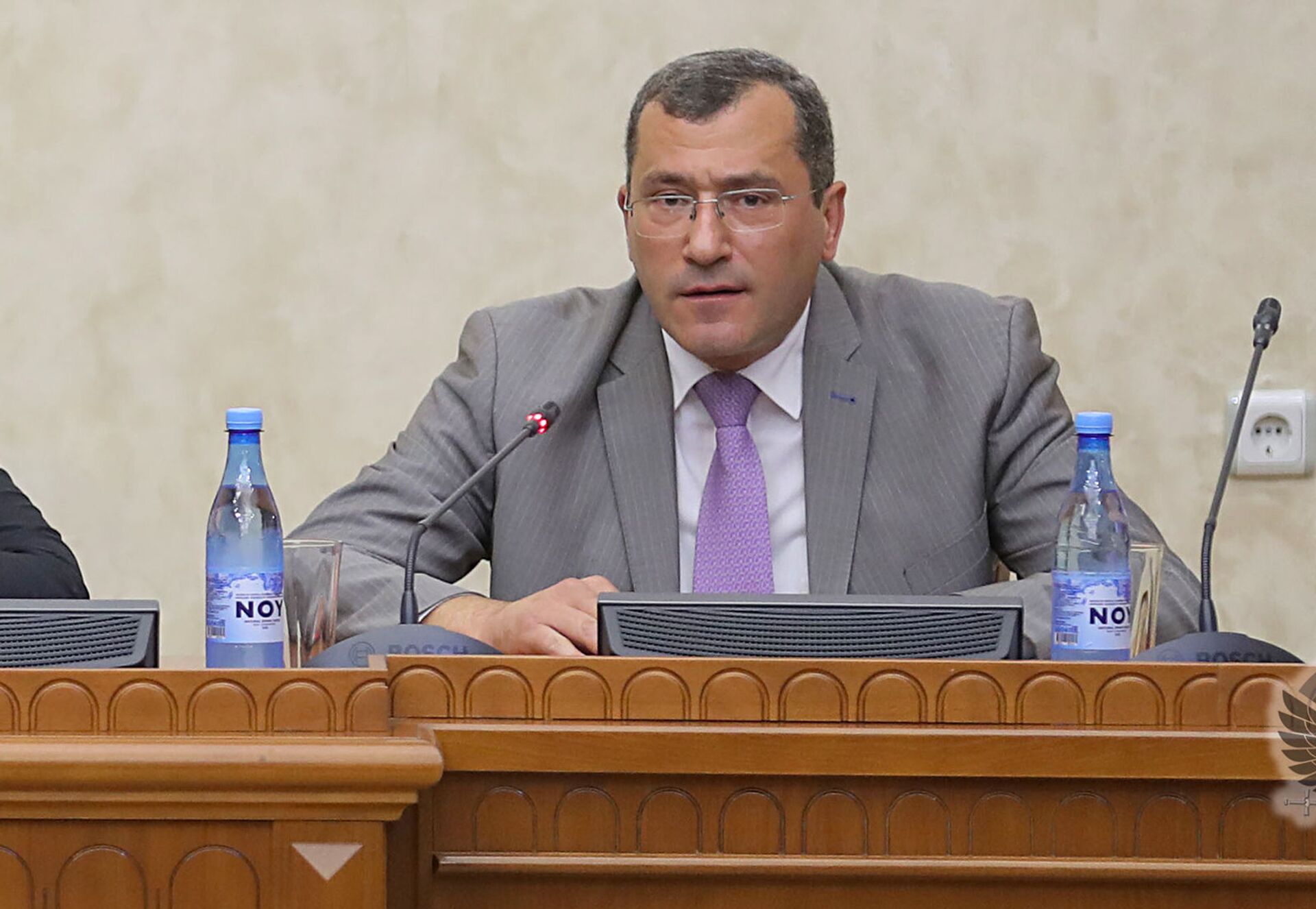 Министр обороны Армении представил руководящему составу МО, ВС и Генштаба ВС новоназначенного заместителя министра Карена Брутяна (16 августа 2021). Еревaн Министр обороны Армении представил руководящему составу МО, ВС и Генштаба ВС новоназначенного заместителя министра Карена Брутяна (16 августа 2021). Еревaн - Sputnik Արմենիա, 1920, 14.09.2021