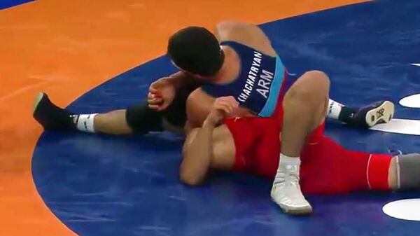 Шант Хачатрян победил азербайджанского борца и завоевал бронзовую награду чемпионата мира - Sputnik Армения