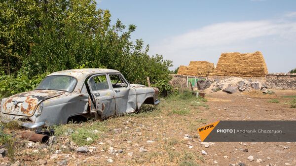 Стоги сена в общине Вананд Армавирской области - Sputnik Армения