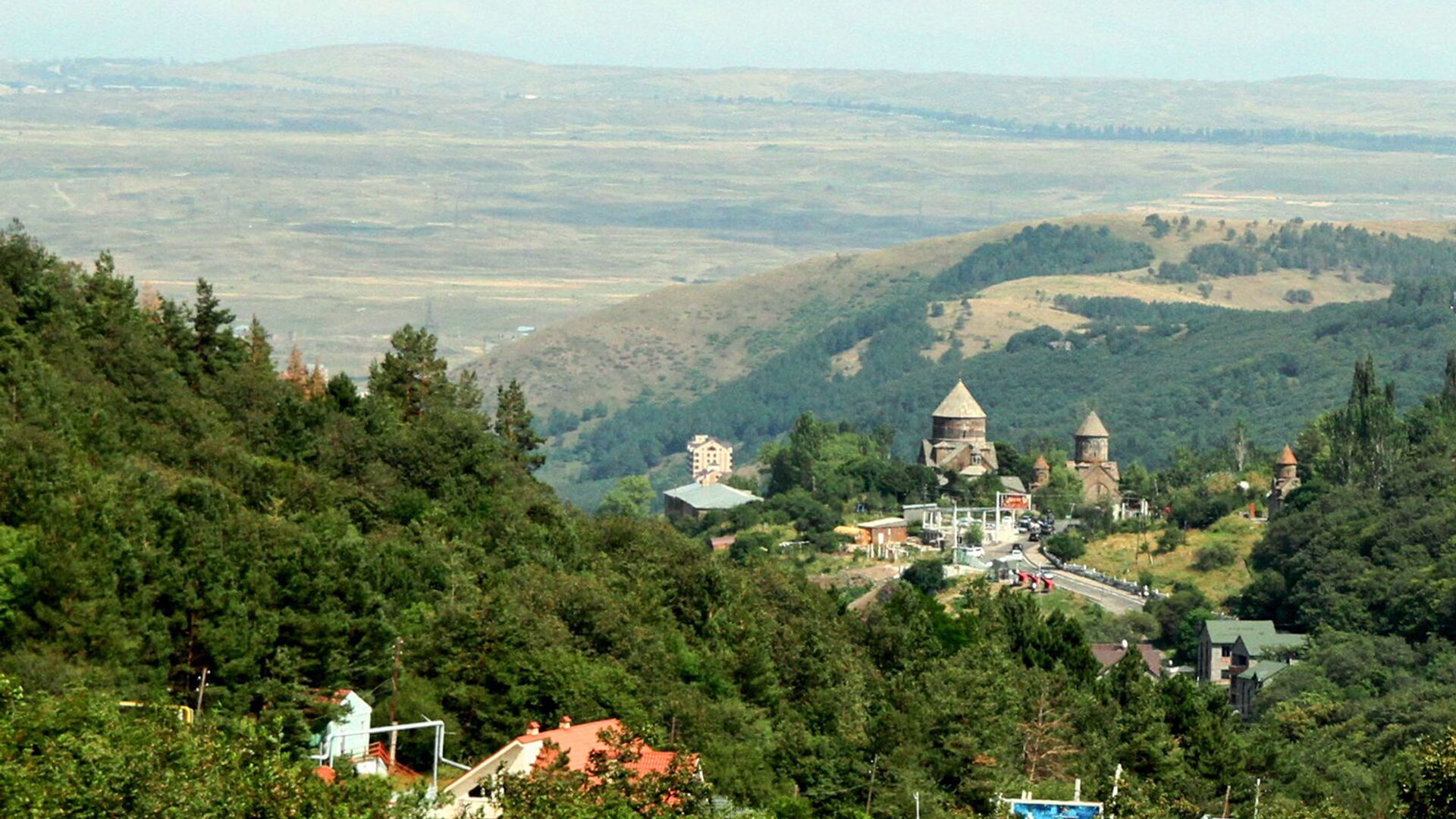 Монастырь Кечарис в Армении