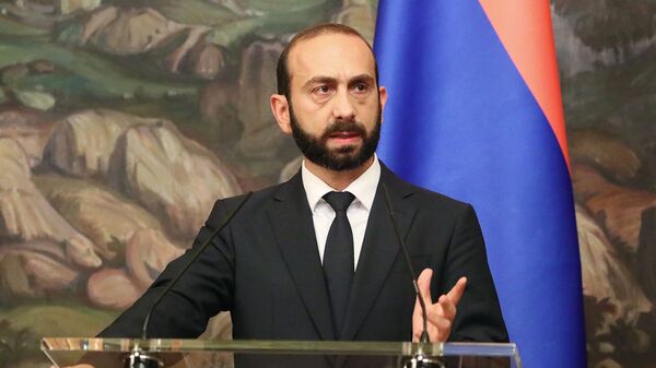 Министр иностранных дел Армении Арарат Мирзоян во время совместной с российским коллегой пресс-конференции по итогам встречи (31 августа 2021). Москвa - Sputnik Արմենիա