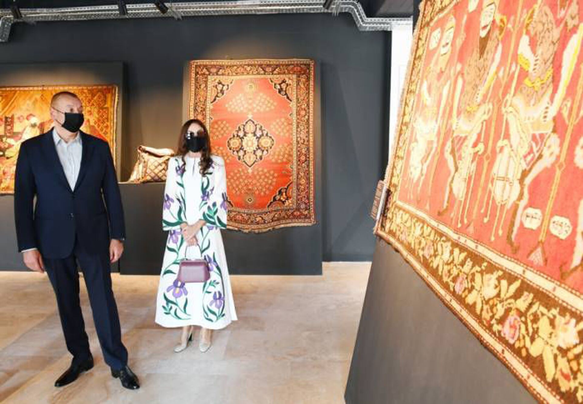 Ильхам Алиев с женой в шушинском музее ковров - Sputnik Արմենիա, 1920, 14.09.2021