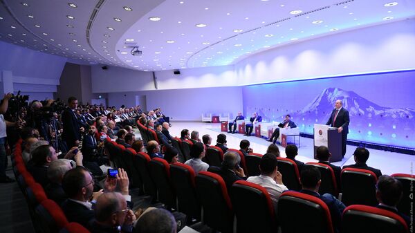 Международный «Саммит мысли» (Summit of Minds) под высоким патронажем президента Армена Саркисяна (8 июня 2019). Еревaн - Sputnik Արմենիա