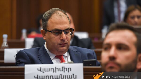 Владимир Варданян во время заседания НС (13 сентября 2021). Еревaн - Sputnik Армения
