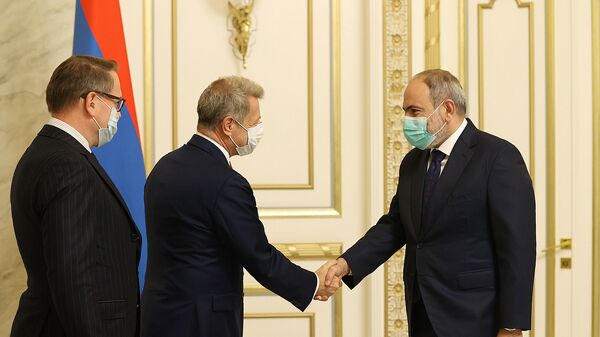 Премьер-министр Никол Пашинян принял французского сопредседателя Минской группы ОБСЕ Стефана Висконти (13 сентября 2021). Еревaн - Sputnik Армения