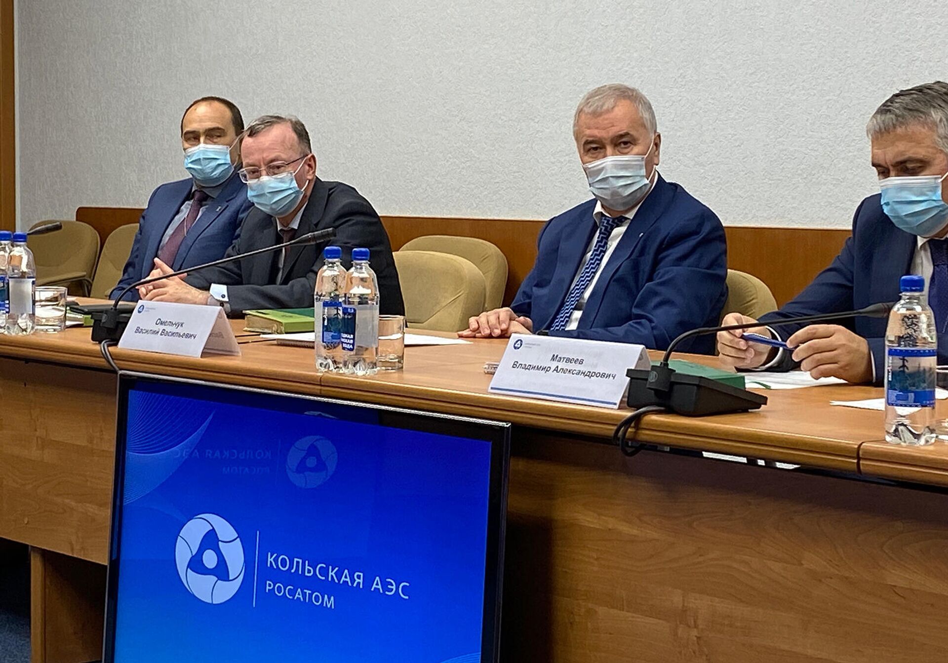 Руководство Кольской АЭС на встрече с армянскими экспертами и журналистами Руководство Кольской АЭС на встрече с армянскими экспертами и журналистами - Sputnik Армения, 1920, 22.09.2021