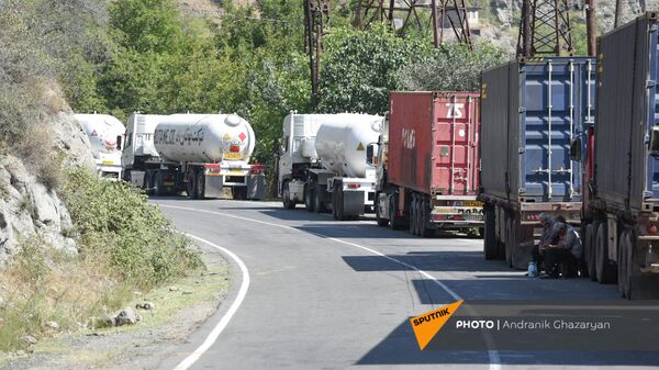 Իրանական բեռնատարները Գորիս–Կապան ճանապարհին - Sputnik Արմենիա
