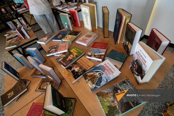 Открытие Дома Русской книги (17 сентября 2021). Еревaн Открытие Дома Русской книги (17 сентября 2021). Еревaн - Sputnik Армения