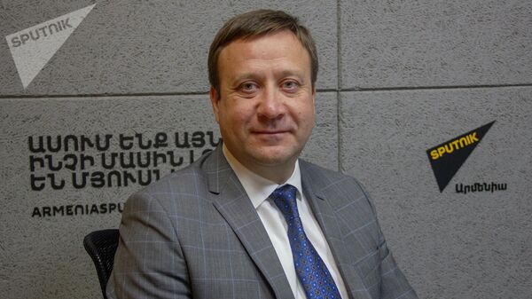 Руководитель Россотрудничества Павел Шевцов в гостях радио Sputnik - Sputnik Армения