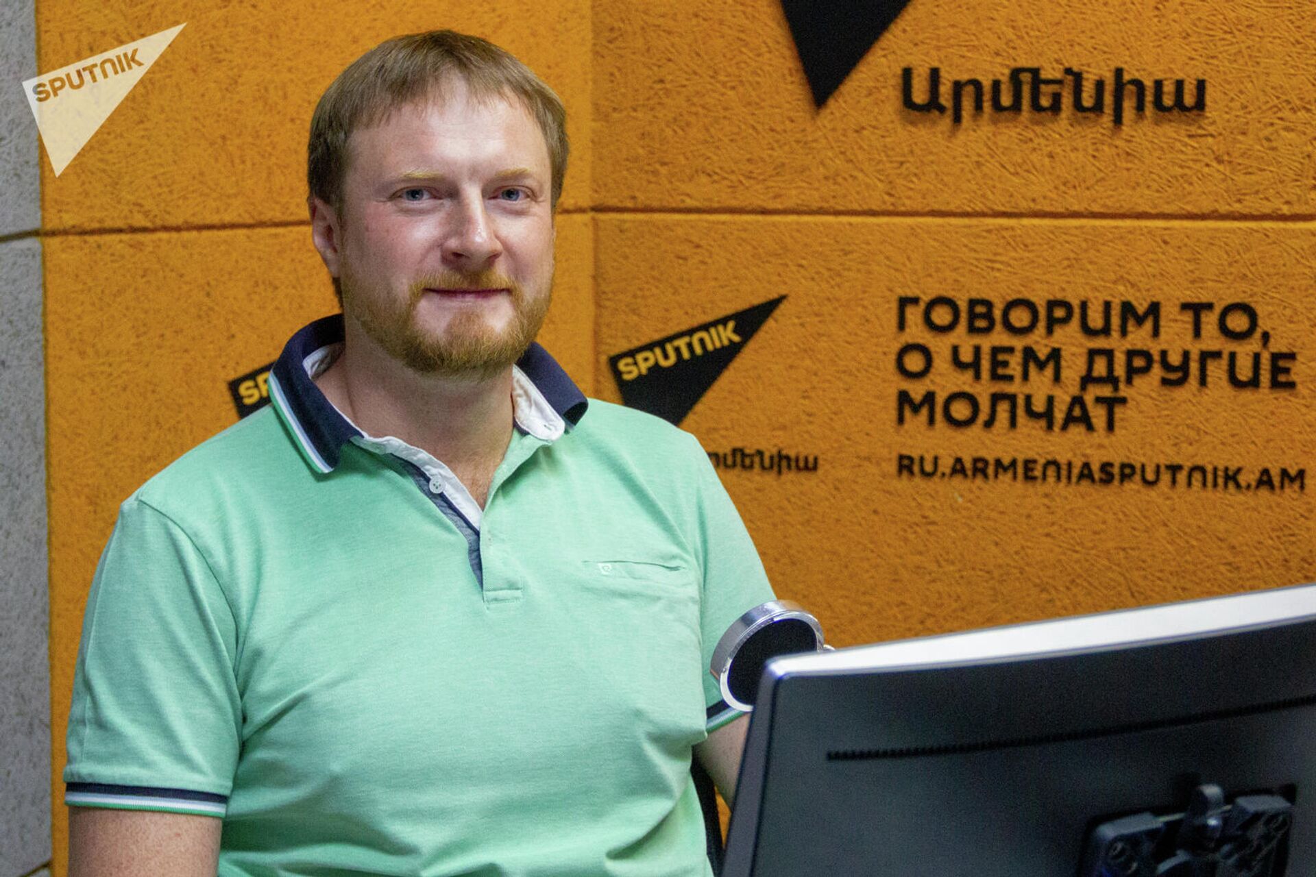 Директор по развитию региональных образовательных программ компании Яндекс Сергей Бражник в гостях радио Sputnik Директор по развитию региональных образовательных программ компании Яндекс Сергей Бражник в гостях радио Sputnik - Sputnik Армения, 1920, 22.09.2021