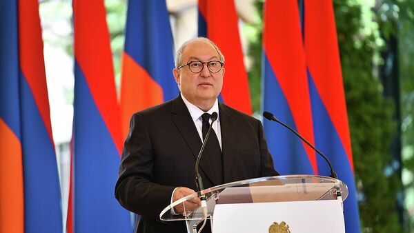Президент Армен Саркисян вручил государственные награды по случаю Дня Независимости (21 сентября 2021). Еревaн - Sputnik Армения