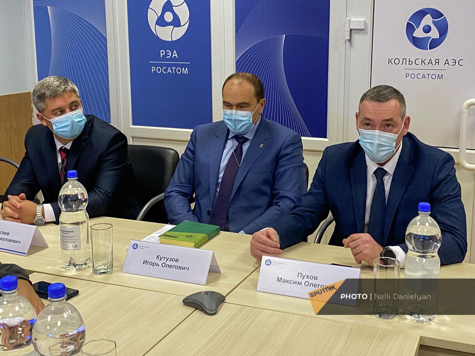 Հայաստանցի լրագրողների հետ հանդիպման ժամանակ Հայաստանցի լրագրողների հետ հանդիպման ժամանակ - Sputnik Արմենիա, 1920, 23.09.2021