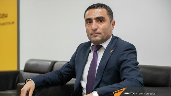 Министр окружающей среды Романос Петросян в гостях радио Sputnik - Sputnik Армения