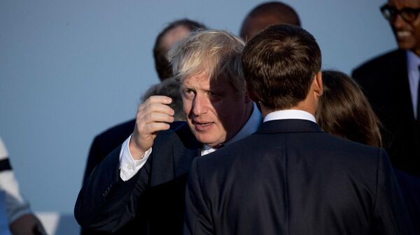 Премьер-министр Великобритании Борис Джонсон и президент Франции Эммануэль Макрон на саммите G-7 (25 августа 2019). Биарриц - Sputnik Армения