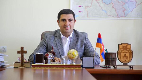 Кандидат в мэры Гюмри от партии Просвященная Армения Вардгес Самсонян - Sputnik Армения