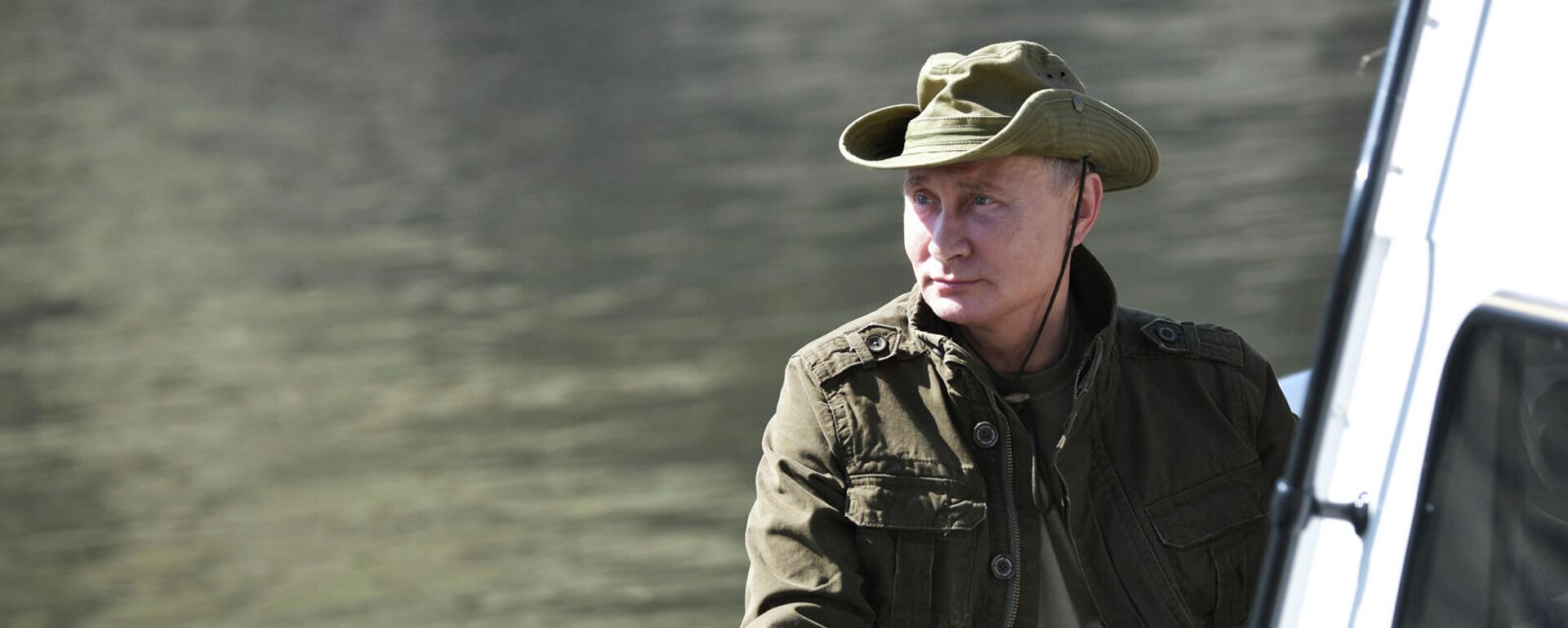 Путин Владимир Владимирович в шляпе