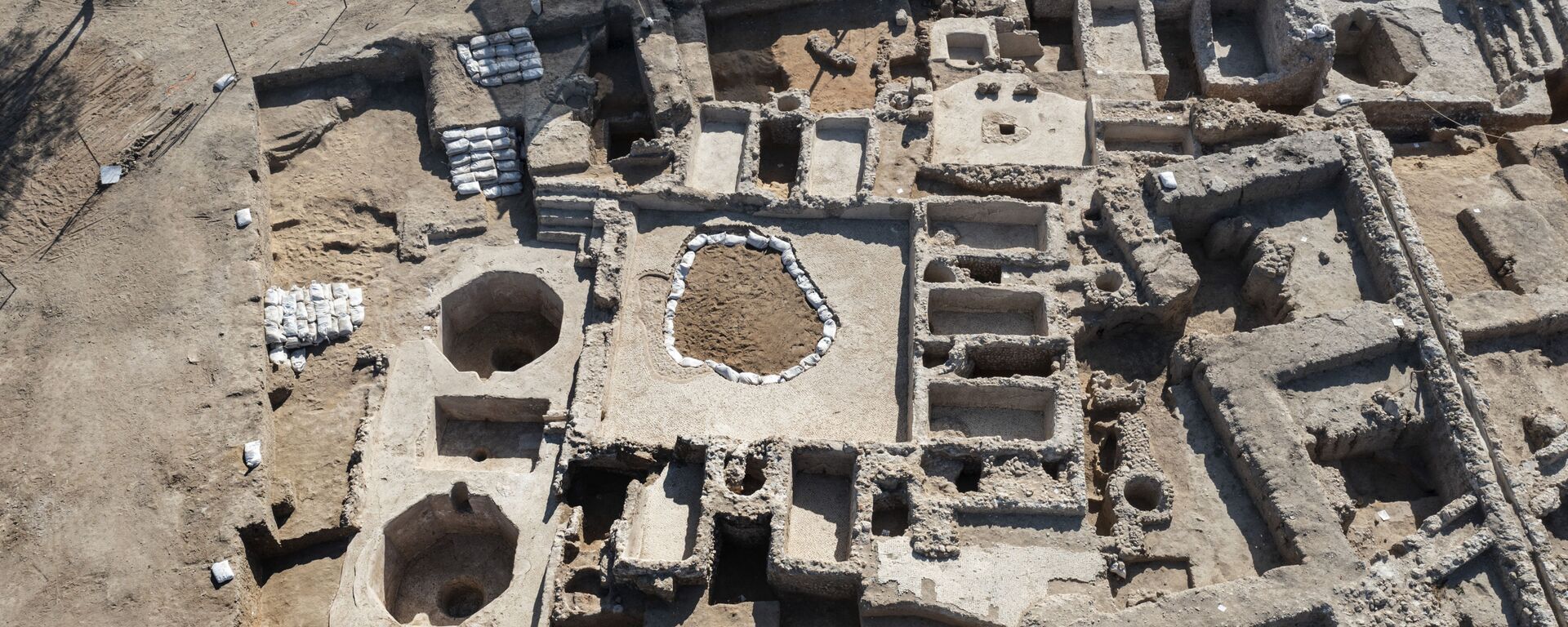 Древний винодельческий комплекс, построенный примерно 1500 лет назад в Явне, Израиль - Sputnik Армения, 1920, 15.10.2021