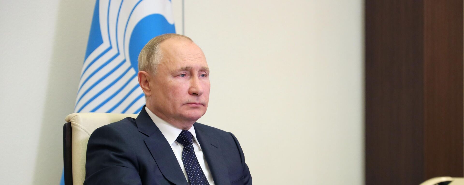 Президент РФ Владимир Путин в режиме видеоконференции принимает участие в заседании Совета глав государств - участников СНГ (16 октября 2021). Москва Президент РФ Владимир Путин в режиме видеоконференции принимает участие в заседании Совета глав государств - участников СНГ (16 октября 2021). Москва - Sputnik Արմենիա, 1920, 15.10.2021