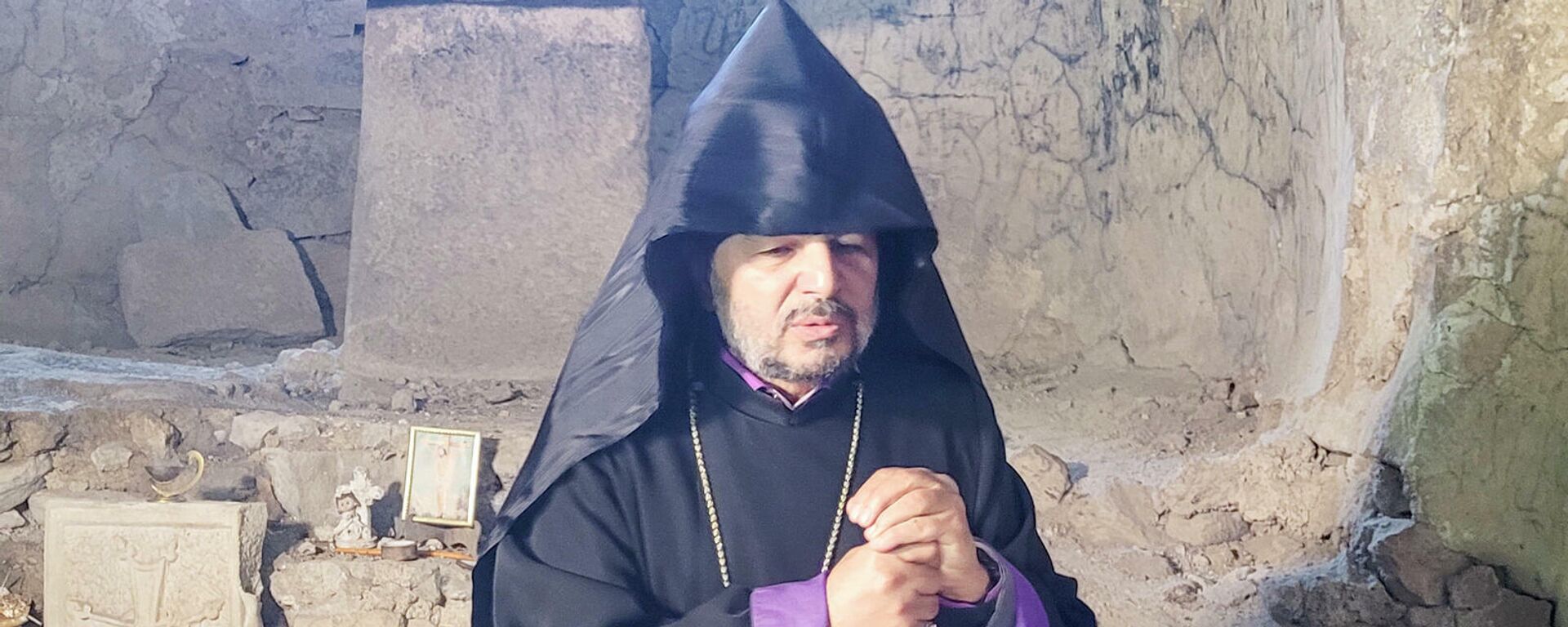 Կողմնակից եմ, որ բանակը հզորանա, քան թե նոր եկեղեցի կառուցենք. Արցախի հոգևոր առաջնորդ Կողմնակից եմ, որ բանակը հզորանա, քան թե նոր եկեղեցի կառուցենք. Արցախի հոգևոր առաջնորդ - Sputnik Արմենիա, 1920, 25.10.2021