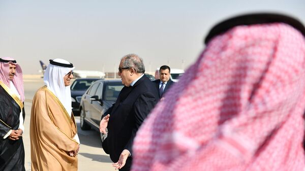 Президент Армен Саркисян с рабочим визитом отправился в Объединенные Арабские Эмираты из Саудовской Аравии (27 октября 2021). Еревaн - Sputnik Արմենիա