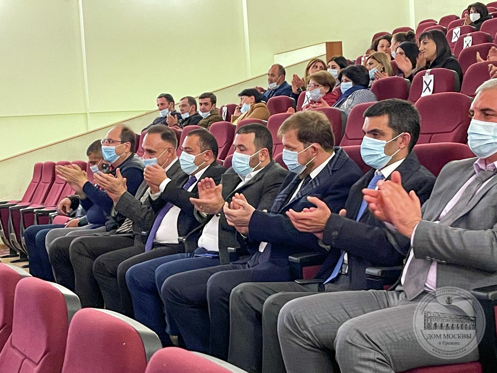 Открытие Русского центра в селе Малишка Вайоцдзорской области Открытие Русского центра в селе Малишка Вайоцдзорской области - Sputnik Армения, 1920, 27.10.2021