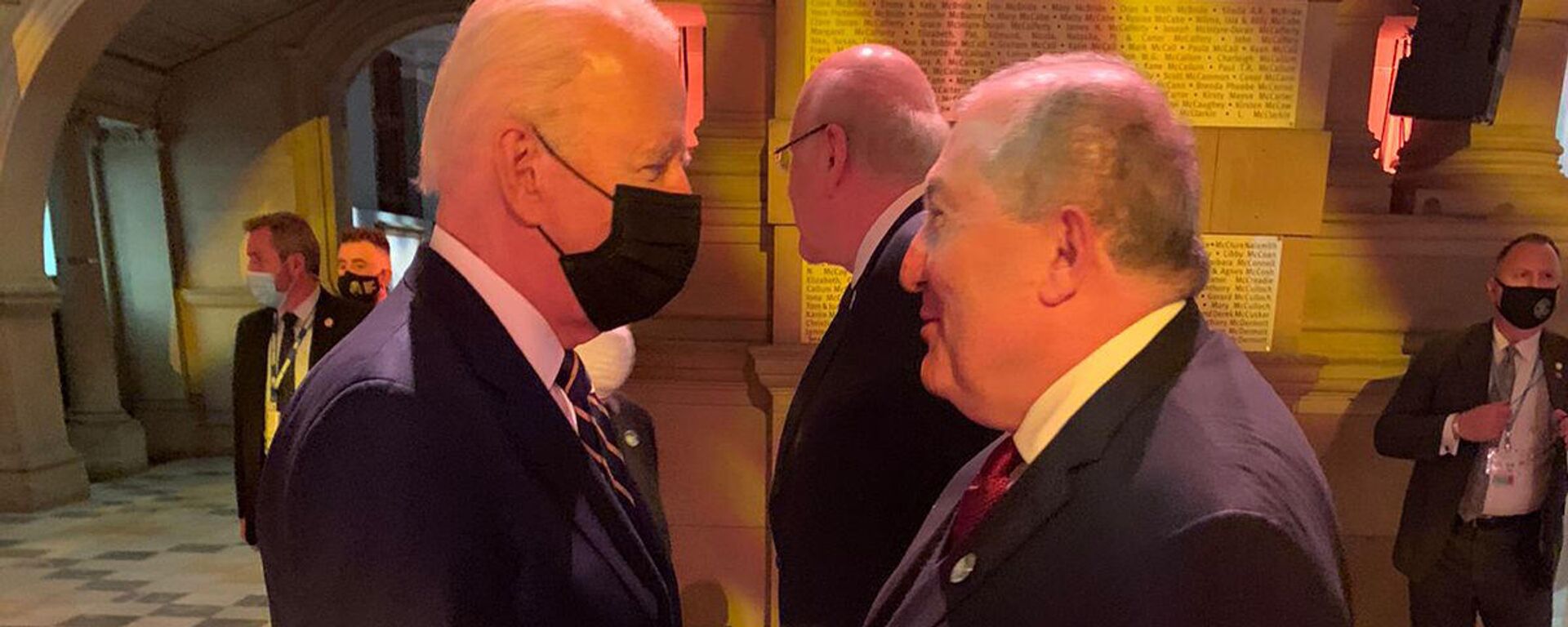 Президент Армен Саркисян встретился с президентом США Джо Байденом во время 26-й конференции сторон Рамочной конвенции об изменении климата (2 ноября 2021). Глазго  - Sputnik Армения, 1920, 21.11.2021