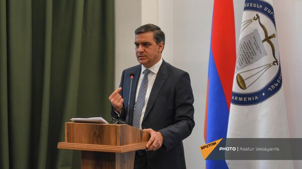 Пресс-конференция защитника прав человека в Армении Армана Татояна (3 ноября 2021). Еревaн - Sputnik Армения